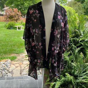 Arizona Black Floral See-through Flowing Light Weight Wrap size XS